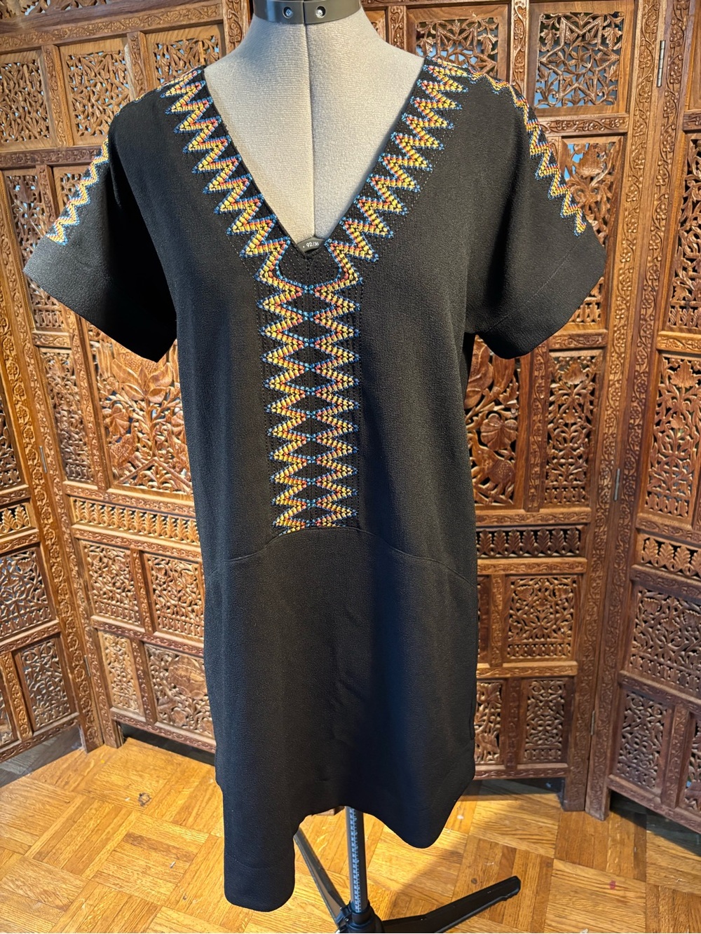 Sugarlips Black Midi Dress with Multicolor Embroidered V-Neck